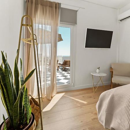 Luxurious Apartment With Big Sea View Terrace - Central Location Athena Bagian luar foto