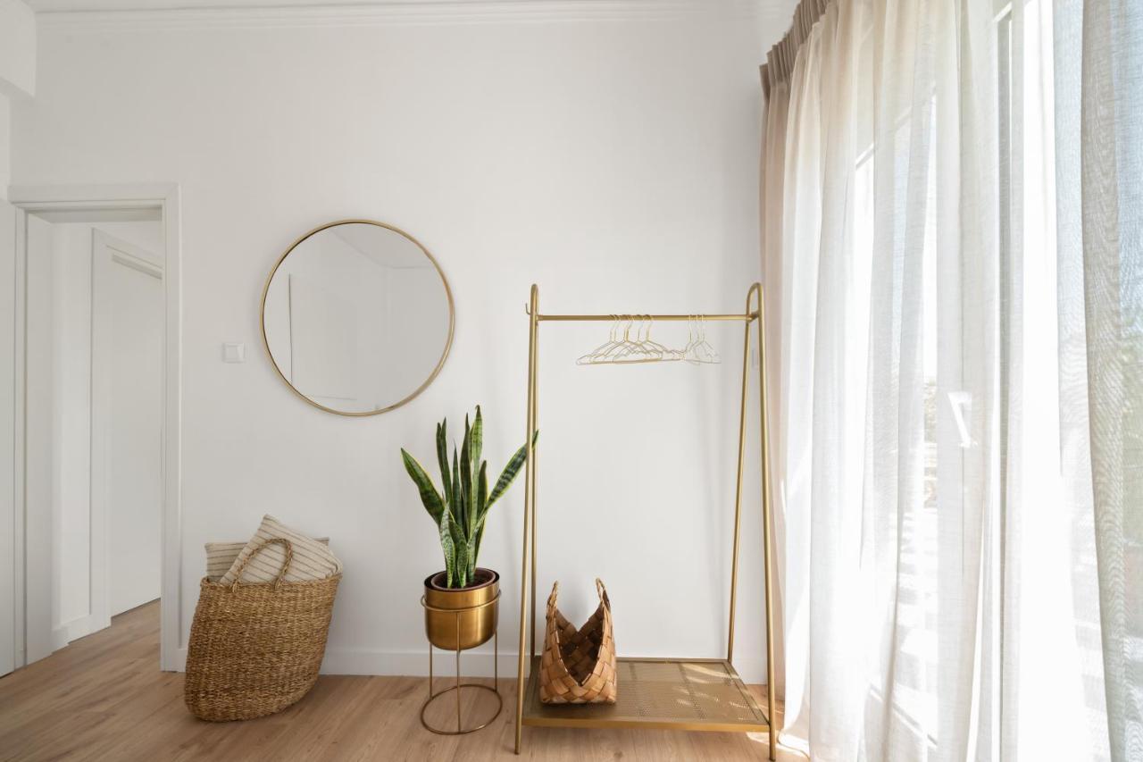 Luxurious Apartment With Big Sea View Terrace - Central Location Athena Bagian luar foto